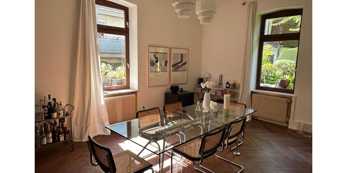 Hochparterre Stuttgart Stuttgart-Süd - 6 Zimmer, 193 m&sup2;, 1.100.000&euro; | Angebot:27297111