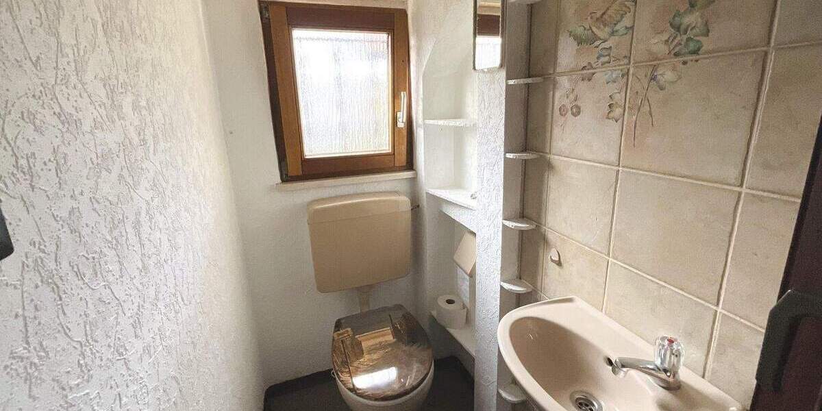 Doppelhaushälfte Stuttgart Luginsland - 5 Zimmer, 110 m&sup2;, 400.000&euro; | Angebot:25679818