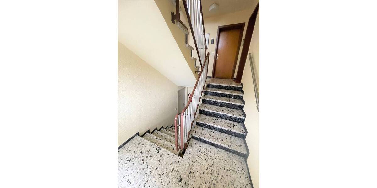 Etagenwohnung Schorndorf - 3 Zimmer, 82 m&sup2;, 299.000&euro; | Angebot:25678639