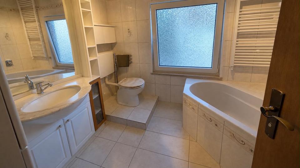 Mehrfamilienhaus, Wohnhaus Bietigheim-Bissingen Bissingen - 11 Zimmer, 300 m&sup2;, 450.000&euro; | Angebot:27079489
