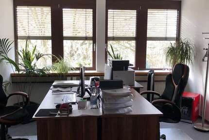 Gewerbeobjekt Stuttgart Neuwirtshaus - 1.181&euro; | Angebot:26077855