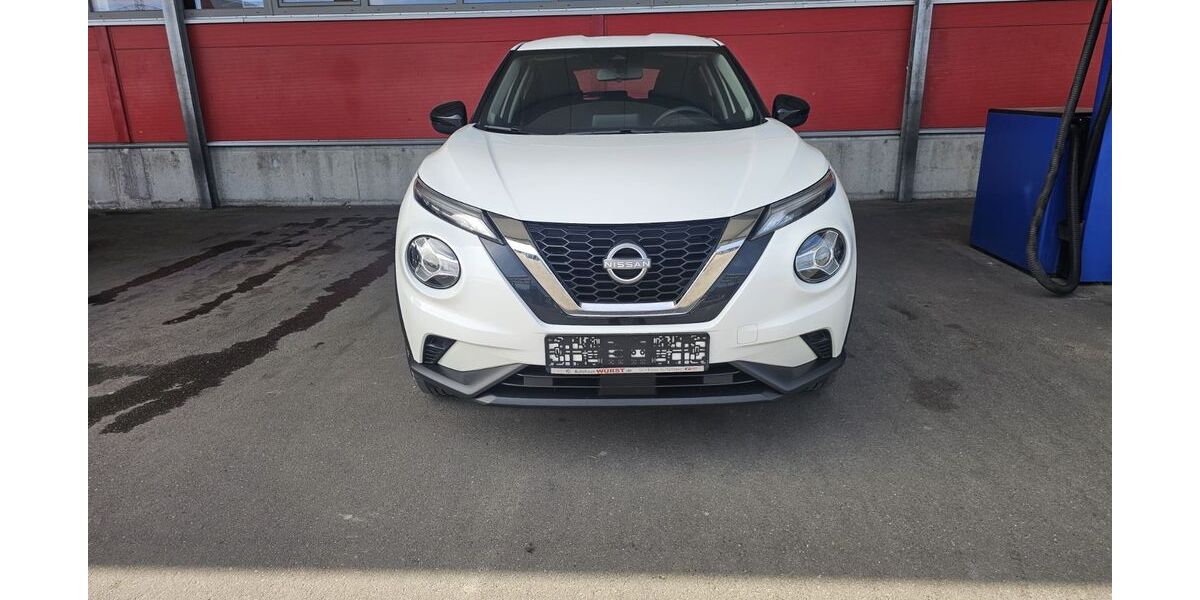 Nissan Juke 123.541 km 12.500 &euro; Stuttgart 70376