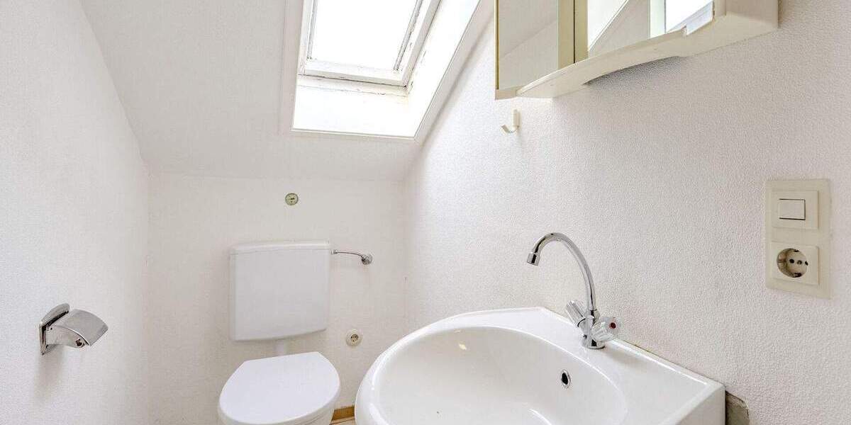 Mehrfamilienhaus, Wohnhaus Sindelfingen / Maichingen Maichingen - 8 Zimmer, 145 m&sup2;, 629.000&euro; | Angebot:25746135