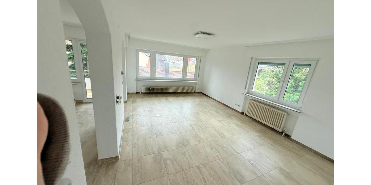 Hochparterre Ludwigsburg Eglosheim - 2 Zimmer, 84 m&sup2;, 1.100&euro; | Angebot:26574196