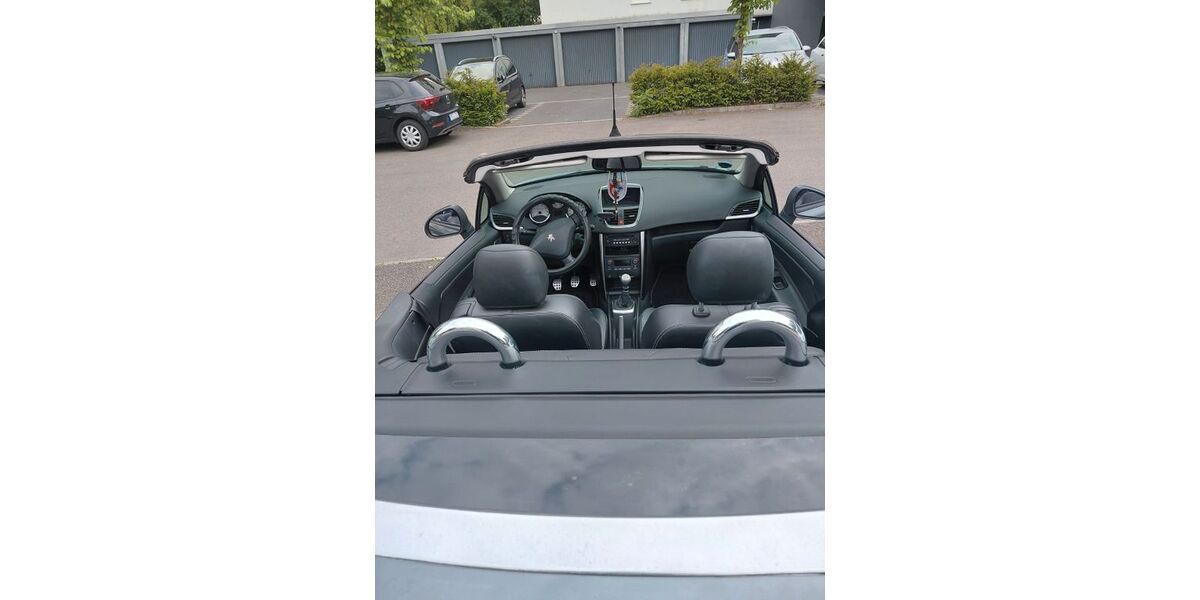 Peugeot 207 160.000 km 3.950 &euro; Winnenden 71364