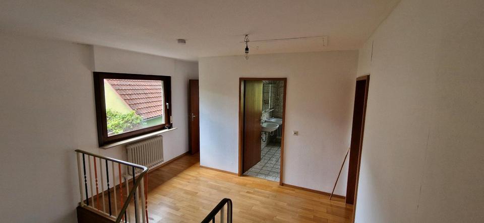 Einfamilienhaus Sindelfingen - 3.5 Zimmer, 127 m&sup2;, 2.300&euro; | Angebot:26657569