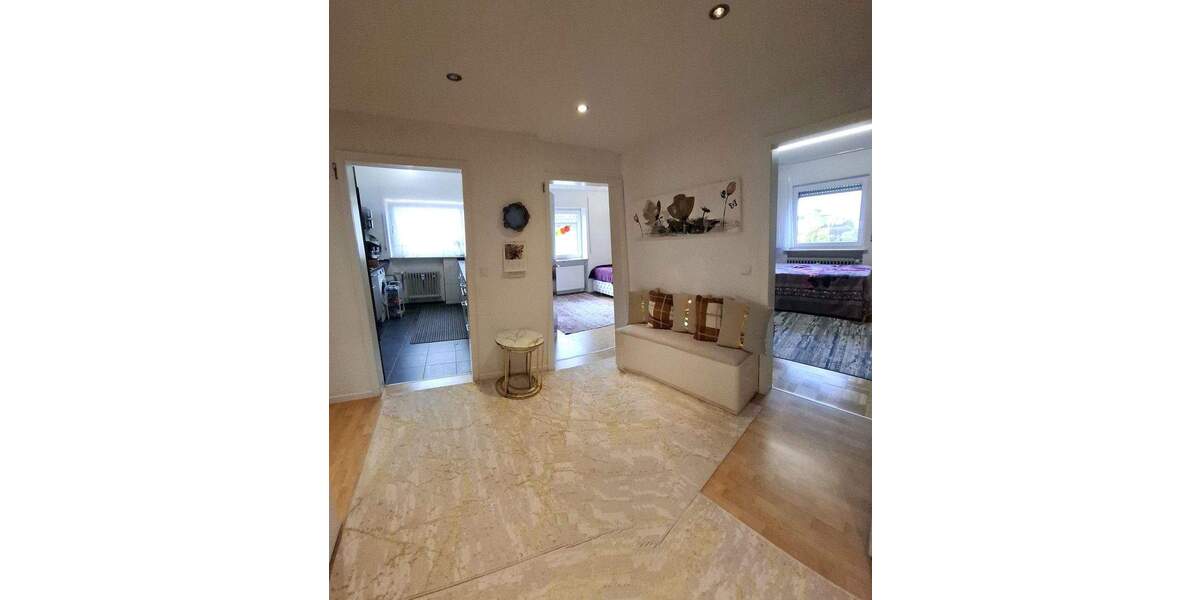 Etagenwohnung Winnenden - 4 Zimmer, 101 m&sup2;, 380.000&euro; | Angebot:25657602