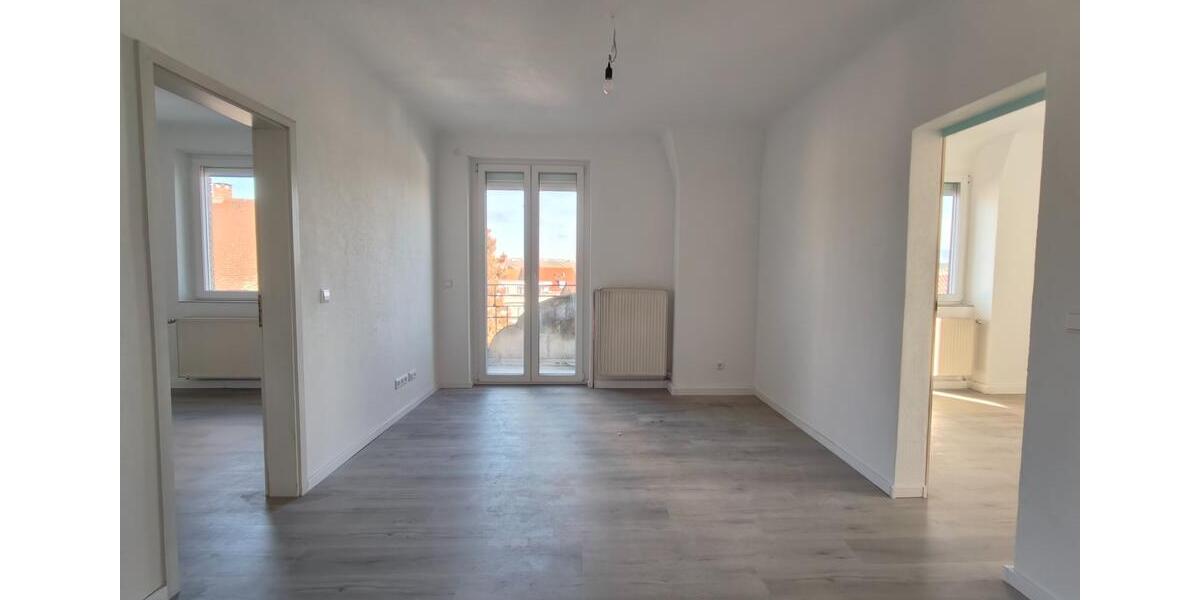 Dachgeschoßwohnung Stuttgart Bad Cannstatt - 3 Zimmer, 63 m&sup2;, 1.050&euro; | Angebot:24803392