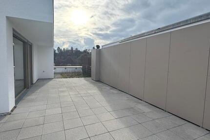 Haus Nürtingen - 4 Zimmer, 123 m&sup2;, 1.835&euro; | Angebot:25783078