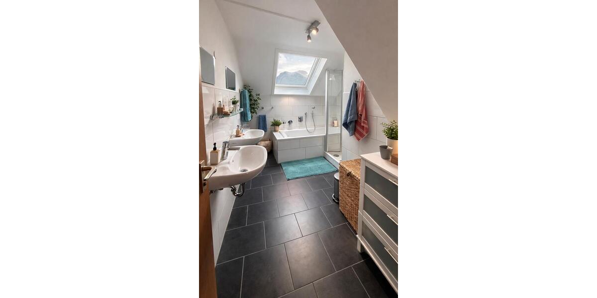 Dachgeschoßwohnung Welzheim - 5 Zimmer, 99 m&sup2;, 980&euro; | Angebot:25226778