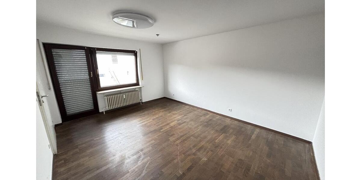 Etagenwohnung Freiberg am Neckar - 3 Zimmer, 75 m&sup2;, 249.000&euro; | Angebot:25512743