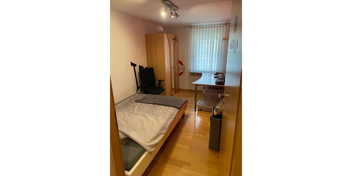 Etagenwohnung Sindelfingen Sindelfingen (Stadt) - 4 Zimmer, 89 m&sup2;, 438.400&euro; | Angebot:24664270