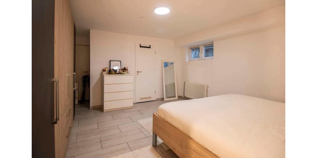 Etagenwohnung Leonberg - 5.5 Zimmer, 127 m&sup2;, 420.000&euro; | Angebot:24788383