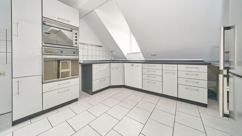 Dachgeschoßwohnung Bietigheim-Bissingen Bissingen - 3 Zimmer, 80 m&sup2;, 1.000&euro; | Angebot:25162024