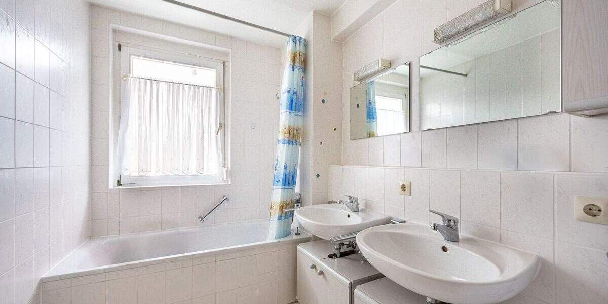 Etagenwohnung Ludwigsburg West - 3 Zimmer, 77 m&sup2;, 314.000&euro; | Angebot:25775338