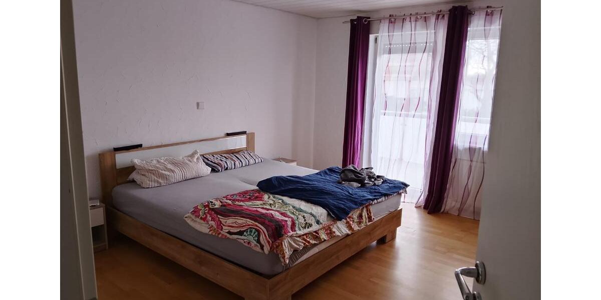 Erdgeschoßwohnung Burgstetten - 6 Zimmer, 174 m&sup2;, 2.000&euro; | Angebot:25925244