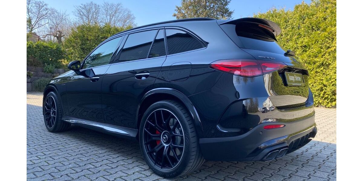 Mercedes-Benz GLC 63 AMG 5.372 km 97.990 &euro; Esslingen am Neckar 73728