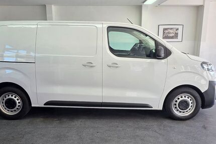 Opel Vivaro 79.000 km 15.900 &euro; Asperg/Ludwigsburg bei Stuttgart 71679