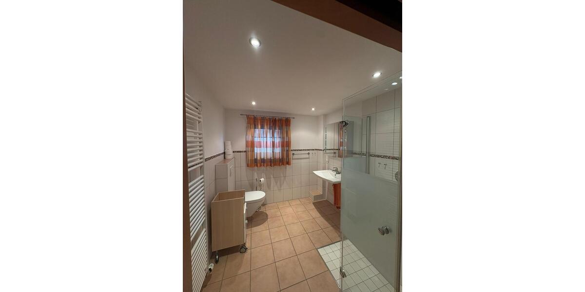 Erdgeschoßwohnung Adelberg - 3.5 Zimmer, 95 m&sup2;, 1.000&euro; | Angebot:25634567