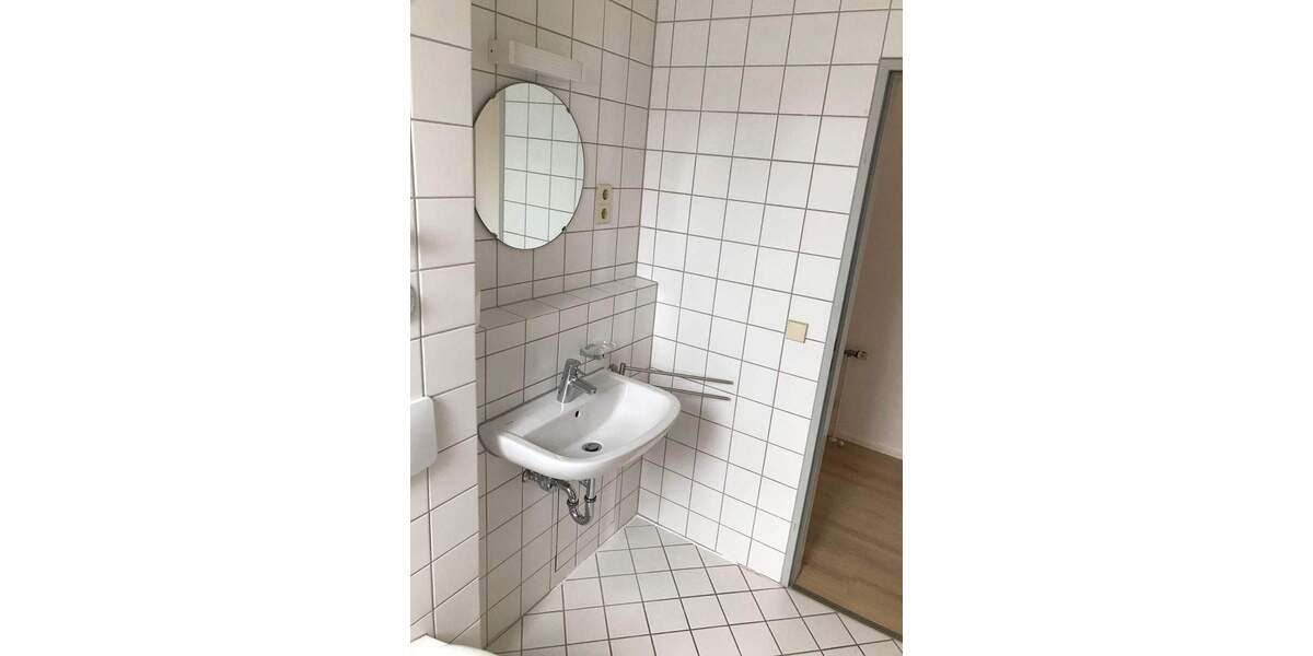 Etagenwohnung Esslingen am Neckar Zell - 3 Zimmer, 75 m&sup2;, 890&euro; | Angebot:25735186