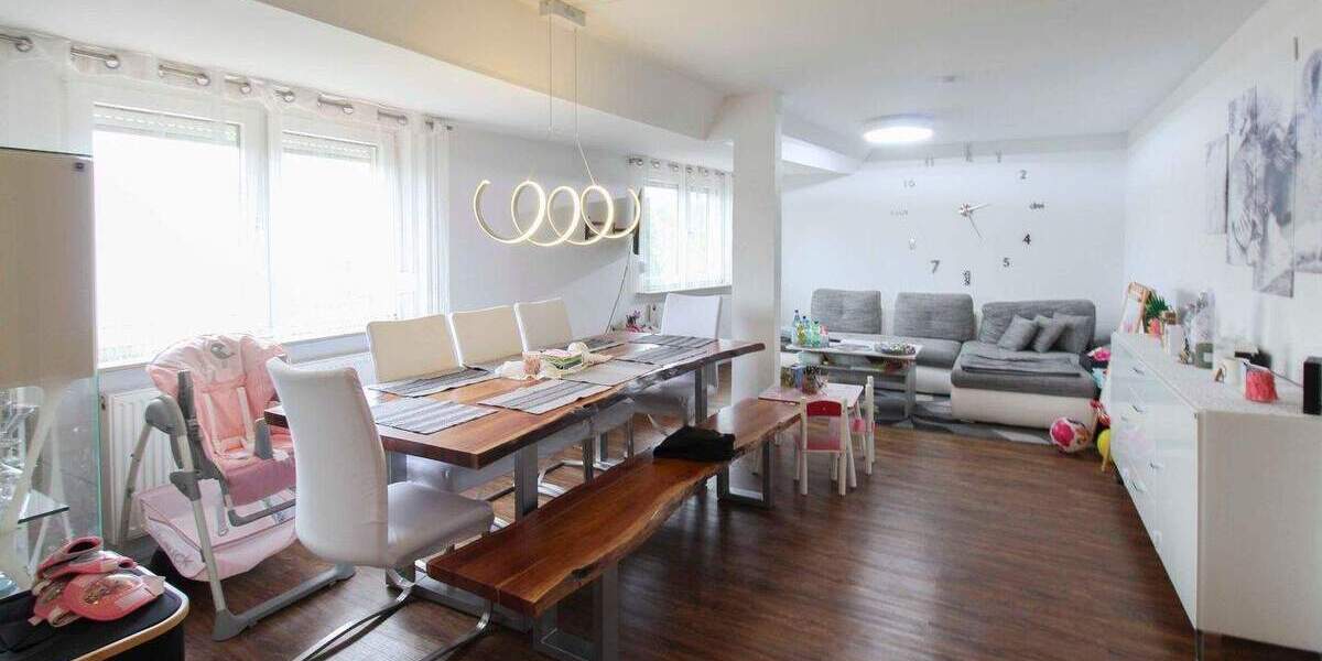 Etagenwohnung Stuttgart Feuerbach - 3 Zimmer, 89 m&sup2;, 299.000&euro; | Angebot:25866630