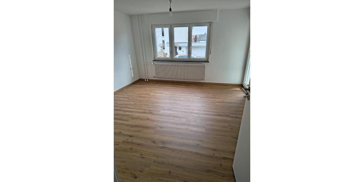 Erdgeschoßwohnung Weil Im Schönbuch - 3.5 Zimmer, 84 m&sup2;, 1.050&euro; | Angebot:25993633