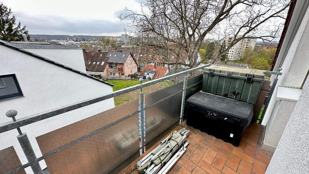 Etagenwohnung Böblingen - 3 Zimmer, 95 m&sup2;, 2.100&euro; | Angebot:25737012