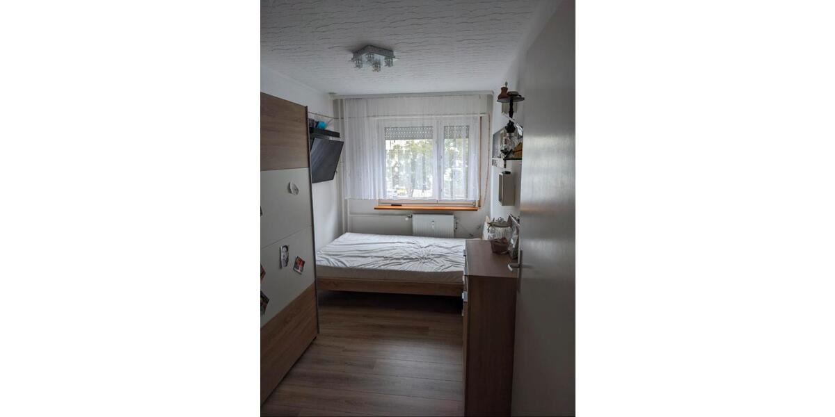 Etagenwohnung Stuttgart Luginsland - 3 Zimmer, 67 m&sup2;, 235.000&euro; | Angebot:25397752