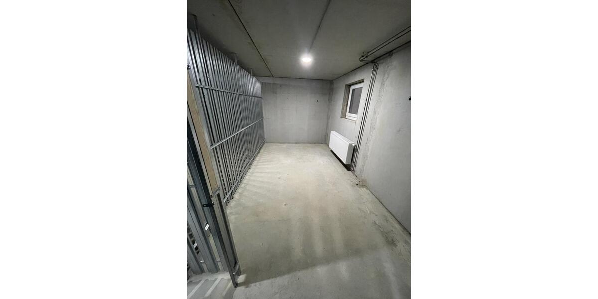 Gewerbeobjekt Esslingen am Neckar Pliensauvorstadt - 100&euro; | Angebot:25094841