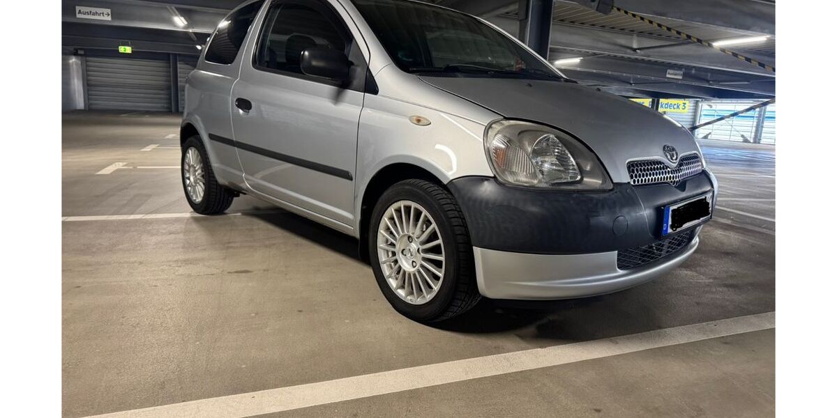 Toyota Yaris 231.000 km 1.550 &euro; Kornwestheim 70806