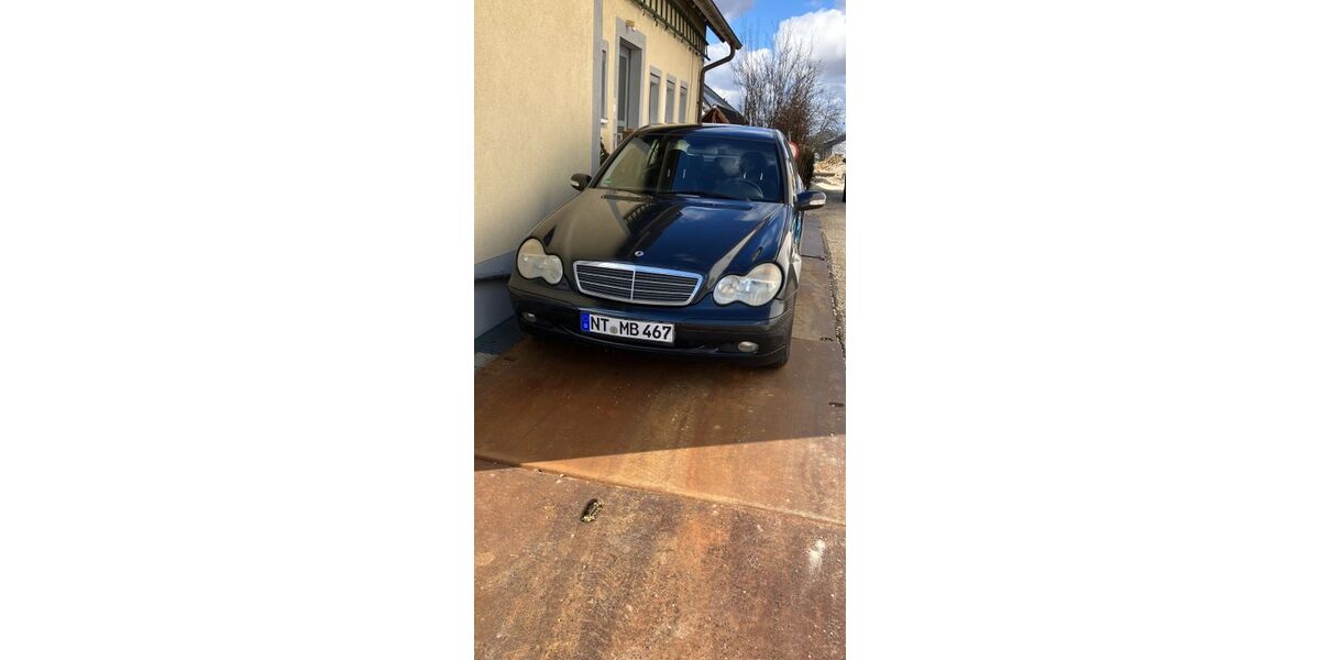 Mercedes-Benz C 180 145.000 km 1.200 &euro; Holzmaden 73271