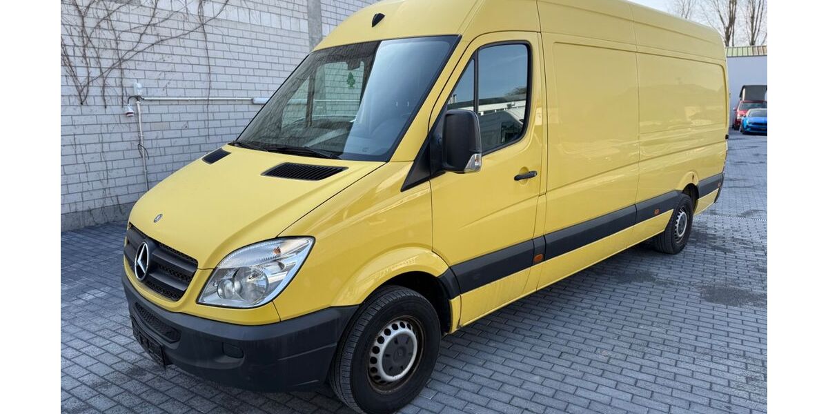 Mercedes-Benz Sprinter 125.695 km 14.990 &euro; Magstadt 71106
