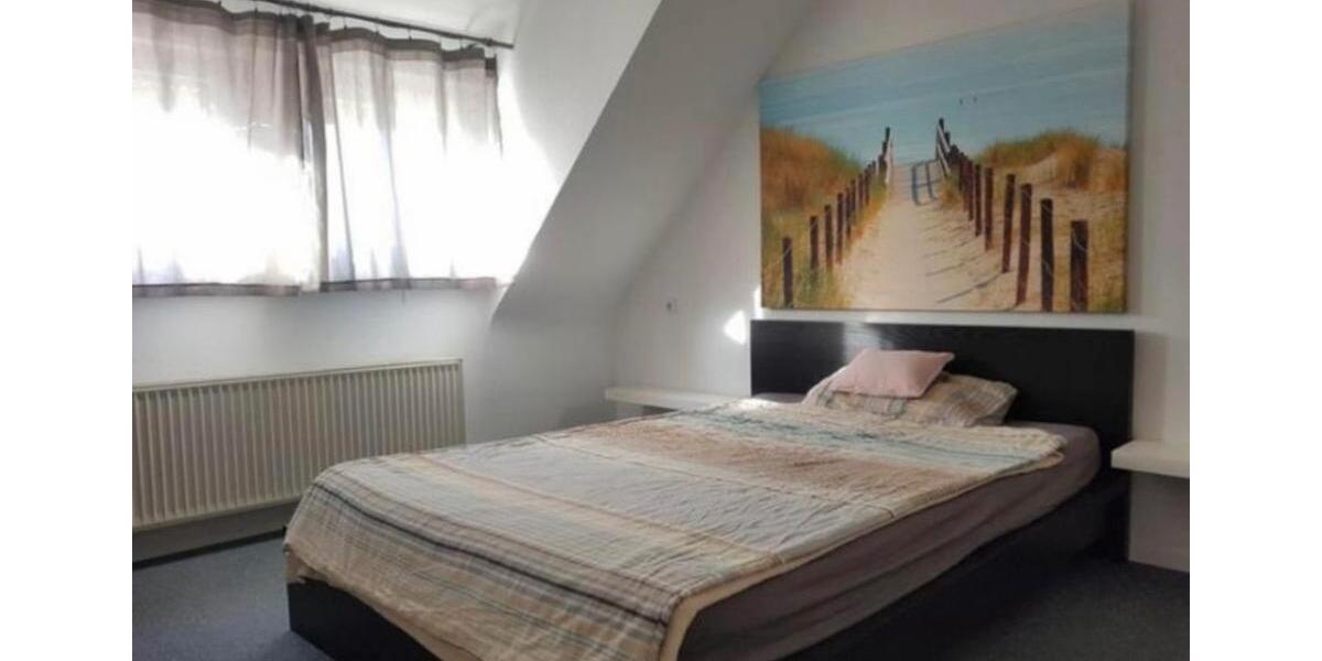 Dachgeschoßwohnung Stuttgart Lehen - 3 Zimmer, 60 m&sup2;, 950&euro; | Angebot:26419055