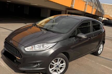 Ford Fiesta 69.066 km 5.649 &euro; Esslingen am Neckar 73732