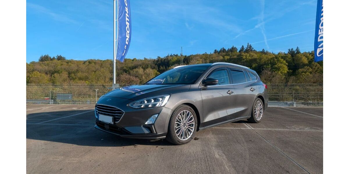 Ford Focus 100.000 km 17.500 &euro; Reichenbach an der Fils 73262