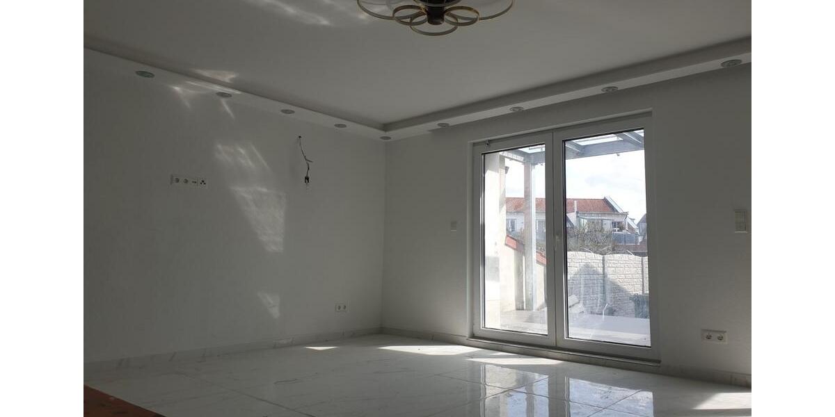 Doppelhaushälfte Markgröningen - 5 Zimmer, 125 m&sup2;, 1.850&euro; | Angebot:20377425