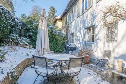 Haus Stuttgart West - 8 Zimmer, 270 m&sup2;, 2.490.000&euro; | Angebot:25704685