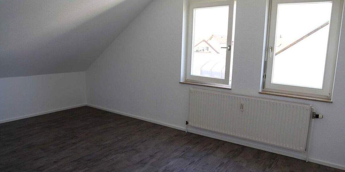 Etagenwohnung Oberstenfeld - 3 Zimmer, 72 m&sup2;, 225.000&euro; | Angebot:25800179