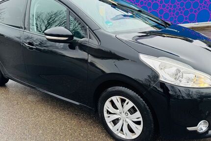 Peugeot 208 60.000 km 5.499 &euro; Filderstadt 70794
