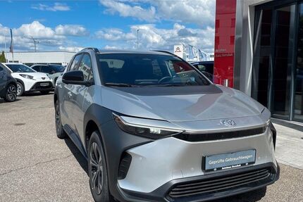 Toyota bZ4X 10.300 km 29.890 &euro; Göppingen 73037