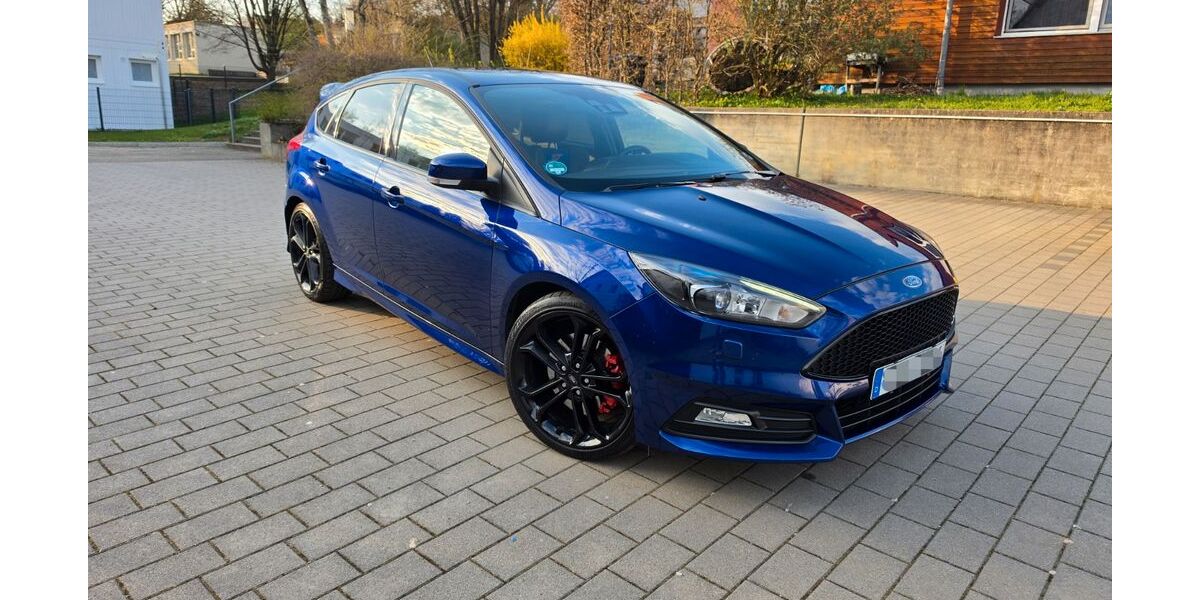 Ford Focus 147.000 km 14.100 &euro; Göppingen 73035
