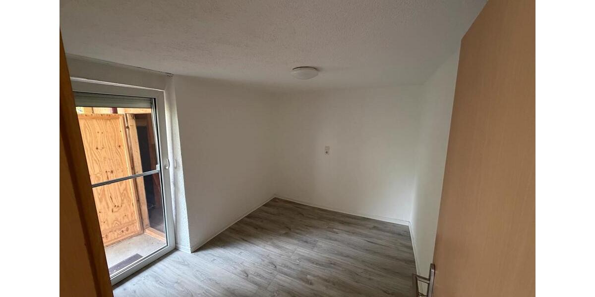 Erdgeschoßwohnung Uhingen - 3 Zimmer, 62 m&sup2;, 800&euro; | Angebot:27534810