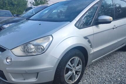 Ford S-Max 220.000 km 2.750 &euro; weinstadt 71384
