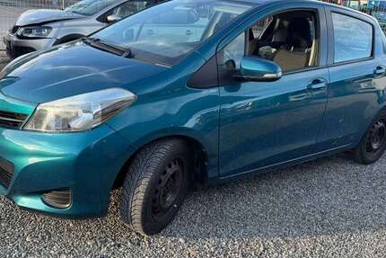 Toyota Yaris 236.400 km 3.990 &euro; Winterbach 73650