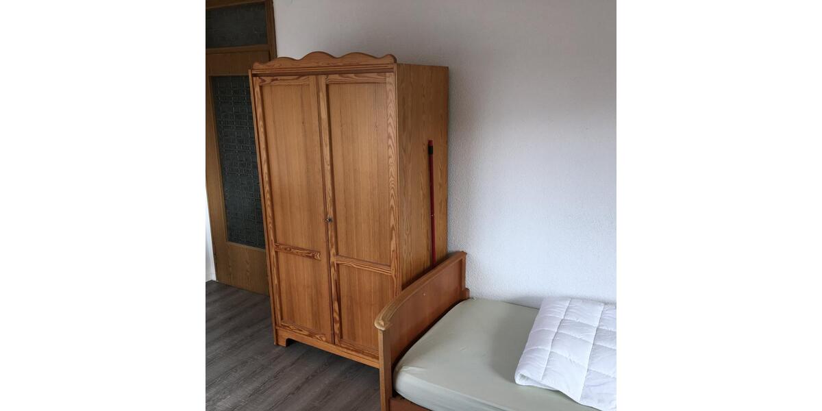 Erdgeschoßwohnung Backnang - 3 Zimmer, 15 m&sup2;, 380&euro; | Angebot:25615097