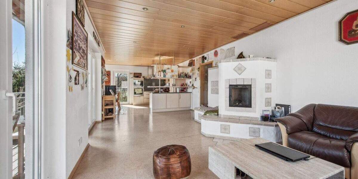 Mehrfamilienhaus, Wohnhaus Sachsenheim / Kleinsachsenheim Kleinsachsenheim - 8 Zimmer, 244 m&sup2;, 668.000&euro; | Angebot:25746121