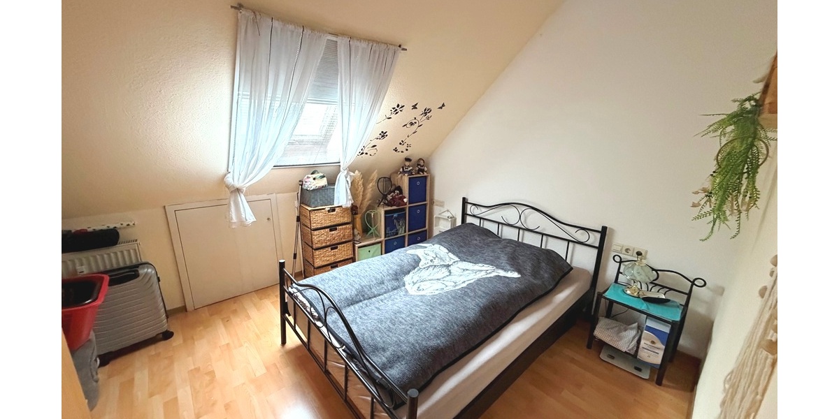 Klein,fein & gemütlich - 2-Zimmer-Dachgeschosswohnung in begehrter Lage von Faurndau - Dachgeschoßwohnung Göppingen / Faurndau Faurndau | Angebot:27327825