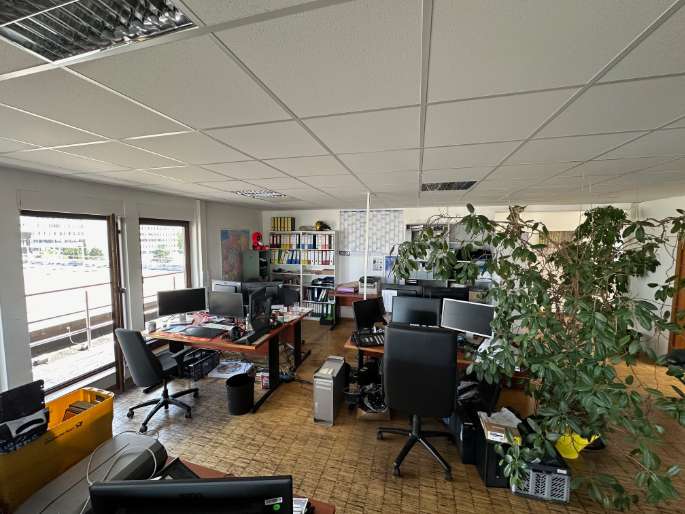 Gewerbeobjekt Ostfildern - 2.700&euro; | Angebot:27105298