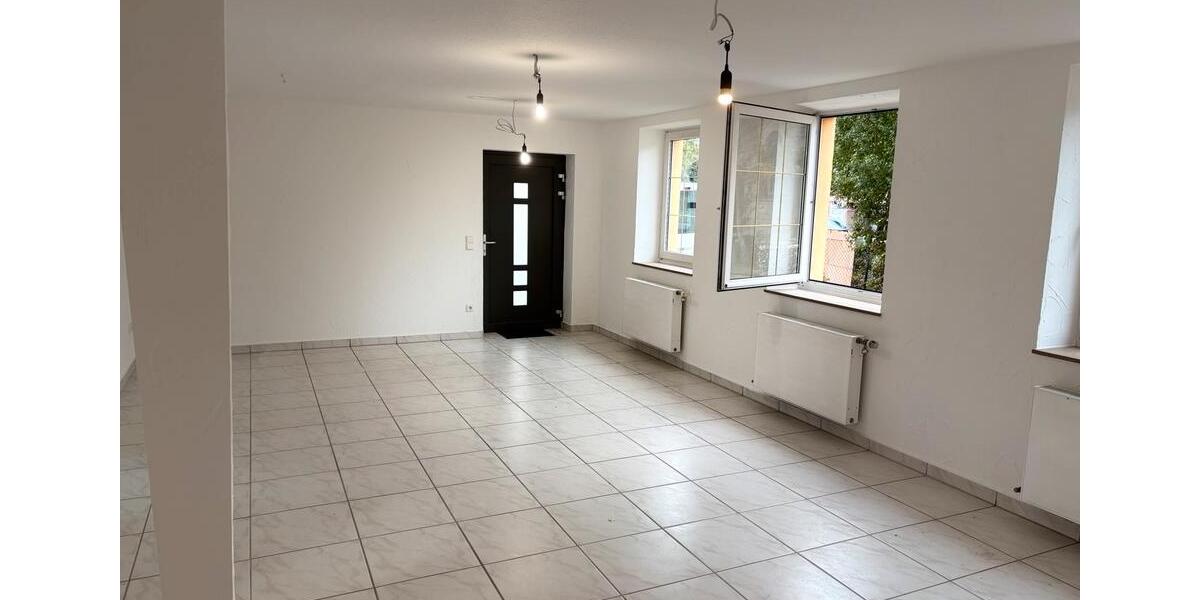 Erdgeschoßwohnung Vaihingen an der Enz - 3.5 Zimmer, 78 m&sup2;, 1.095&euro; | Angebot:27609942