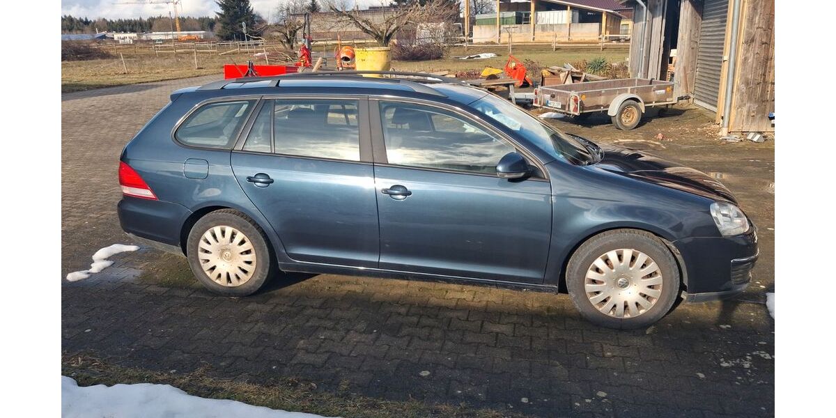 VW Golf 225.000 km 2.250 &euro; Welzheim 73642